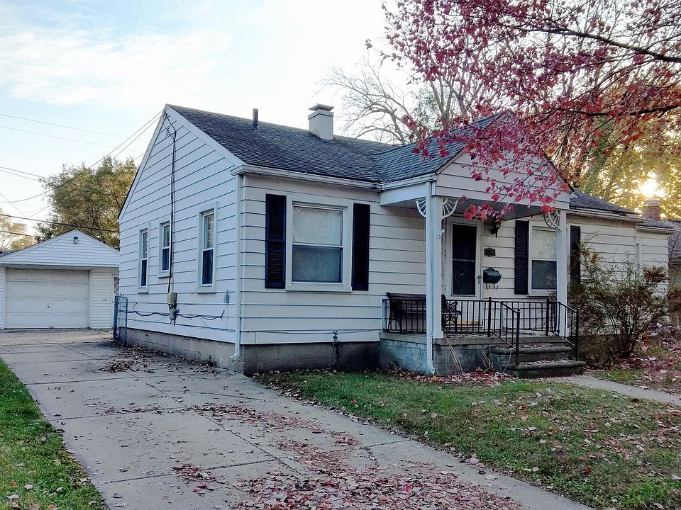 1st image of 1690 Moorhouse St