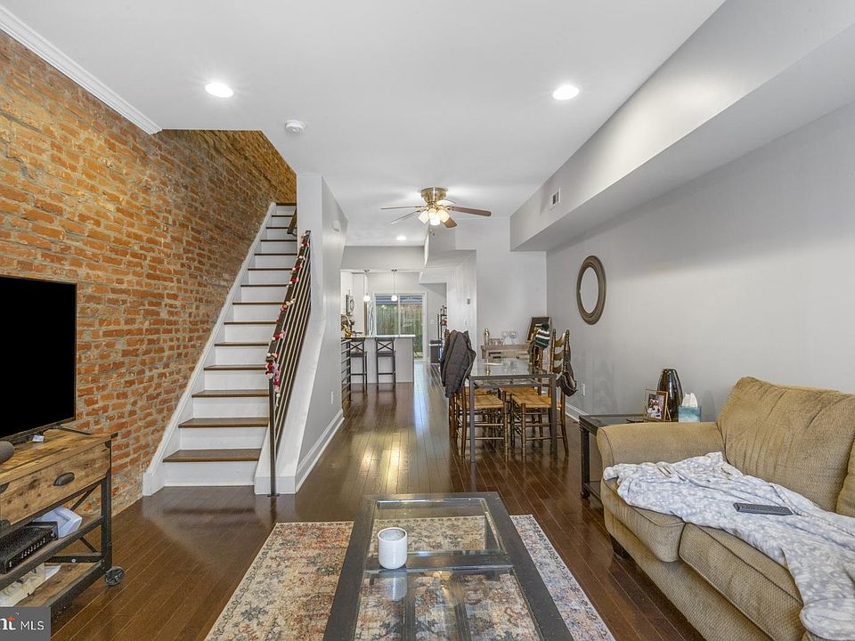 1st image of 2442 Kimball St