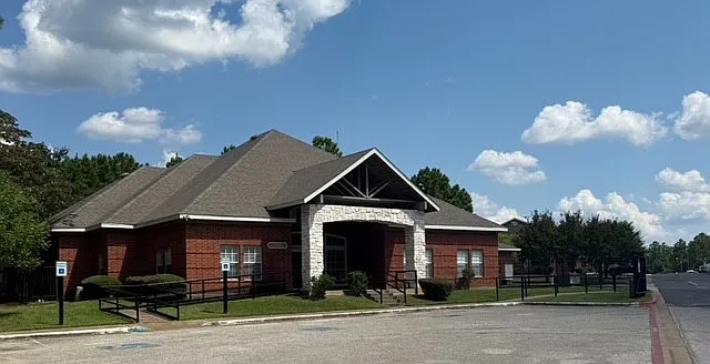 5515 W Loop 281 — Photo 1