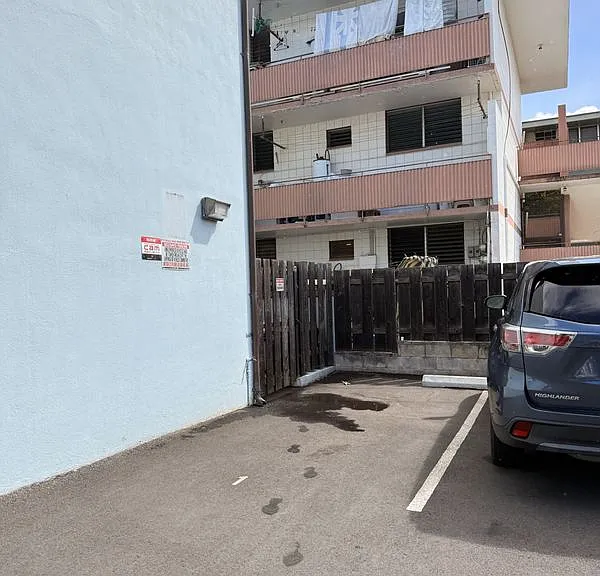 1526 Kewalo St #9 — Photo 17