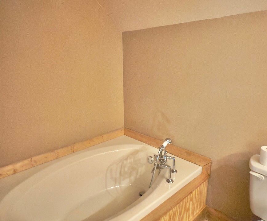 37th image of 161 Fowler Rd