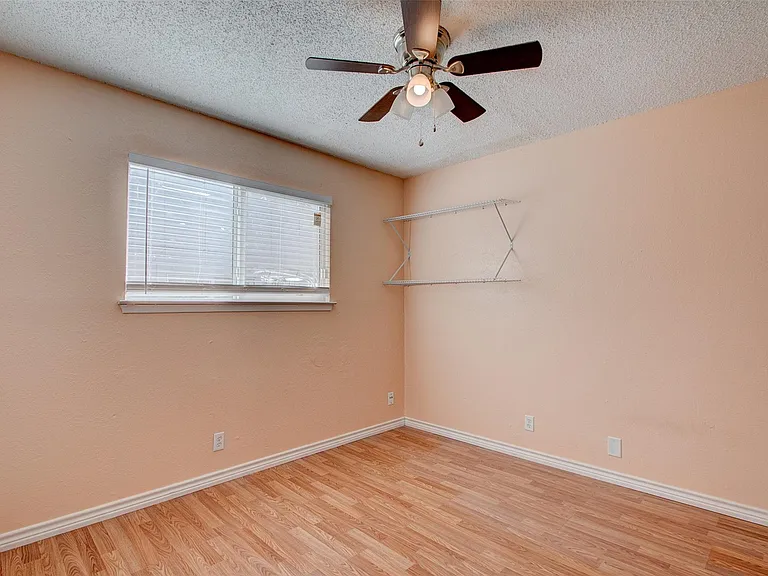 10621 Lanshire Dr #A — Photo 11