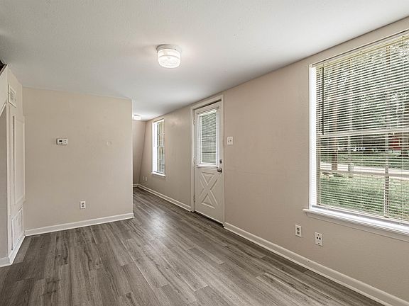 5th image of 712 Cline St APT A