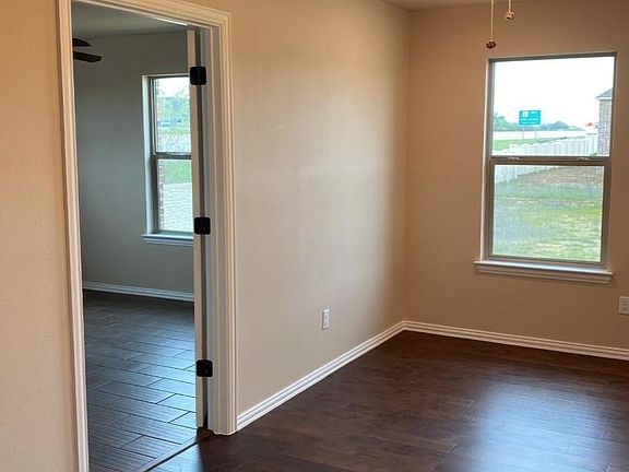 5th image of 4612 Amal Saleh Dr