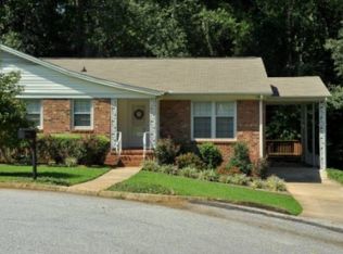 28 Twelve Oaks Ter, Greenville, SC 29615