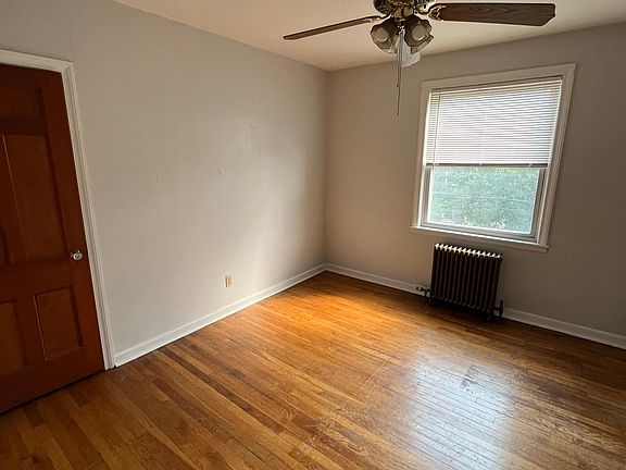 4th image of 12511 Clifton Blvd Unit 103