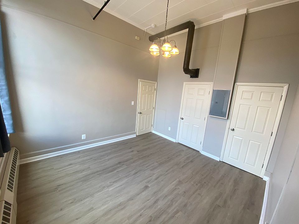 1 Pleasant St Claremont NH Zillow