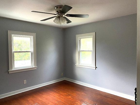 2nd image of 198 Pierce Ave #1