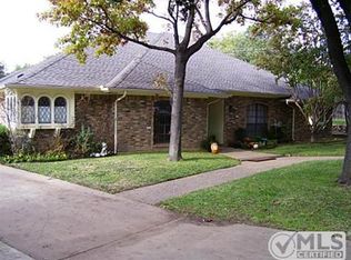 2601 Castle St, Irving, TX 75038