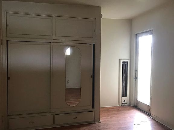5th image of 4891 Cape May Ave