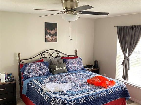 4th image of 207 Battlegrove Dr