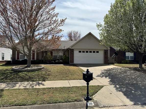 30 E Falcon Dr, Sapulpa, OK 74066