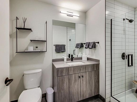 4th image of 1751 N Western Ave #216