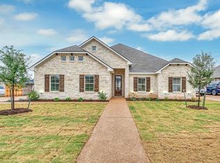 721 Wintergreen Dr, Hewitt, TX 76643