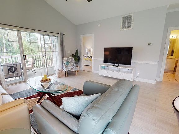 4th image of 683 Riverwalk Dr Unit 301