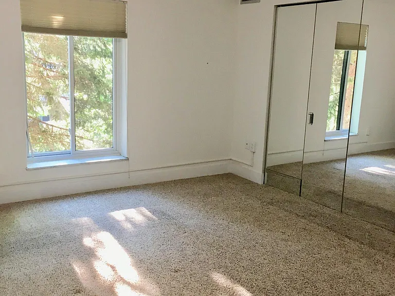 Master Bedroom2
