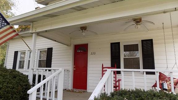 2nd image of 220 E Main Blvd