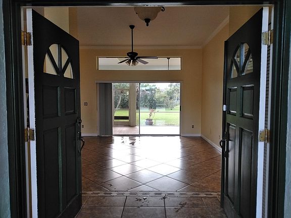 2nd image of 509 SE Ruby Ct