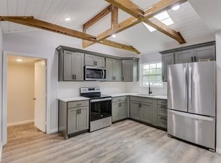 621 Prairie St, Everman, TX 76140