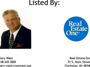 3431 Loon Lake Shores Dr, Waterford, MI 48329