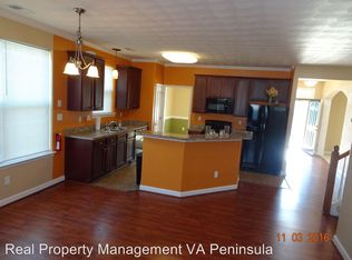 40 Ferncliff Dr, Hampton, VA 23669