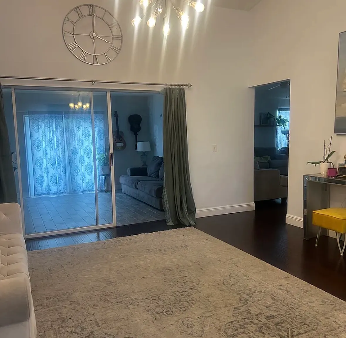 3 bed, 1776 sqft, $3,200 — Photo 4