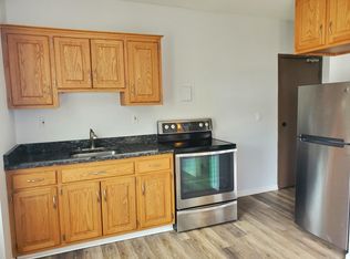 424 West St #2W, Bristol, CT 06010