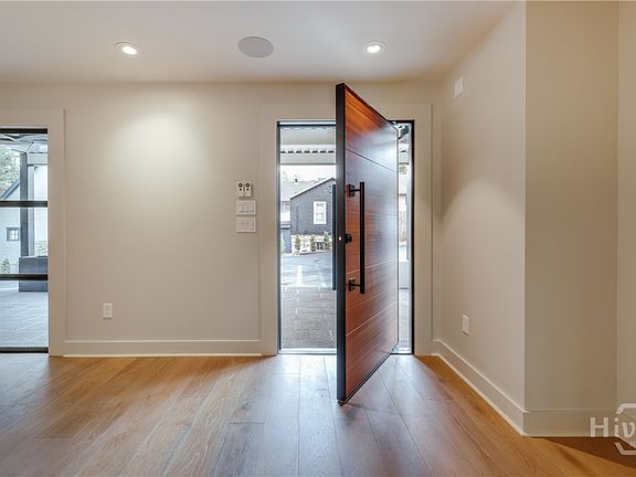 3rd image of 1554 S Lumpkin Street #3