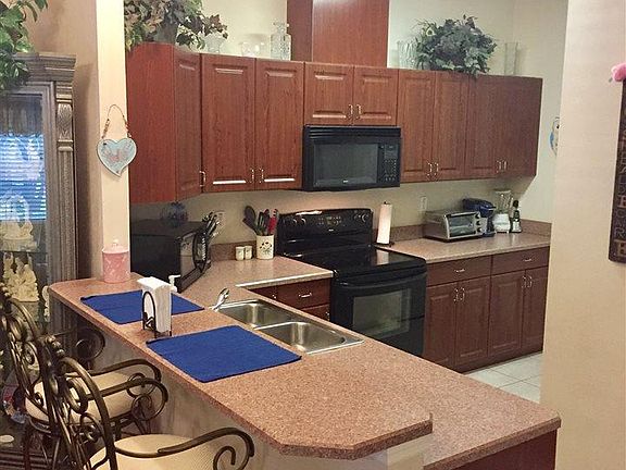 4th image of 250 SW 145th Dr Unit 23