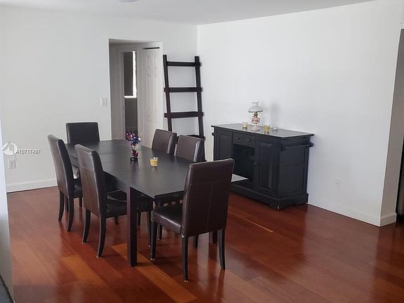 5th image of 1420 Brickell Bay Dr APT 807