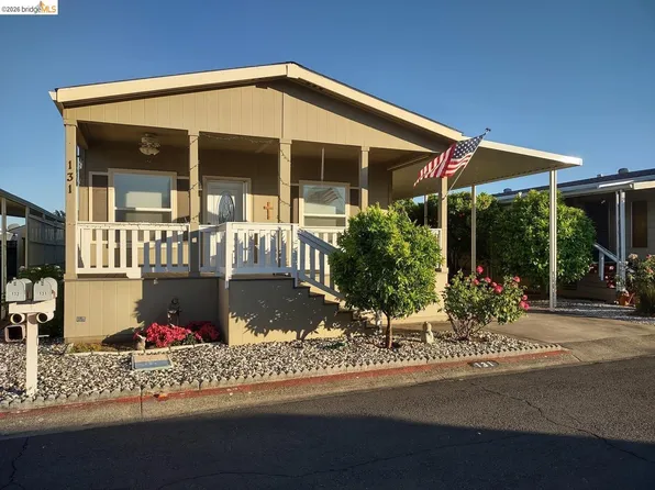 131 Cabana Dr, Napa, CA 94558