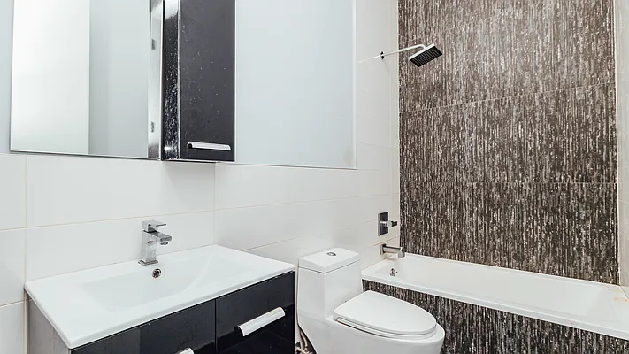 Rented by Nooklyn NYC LLC | media 24