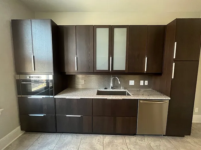 502 Madison Ave #2