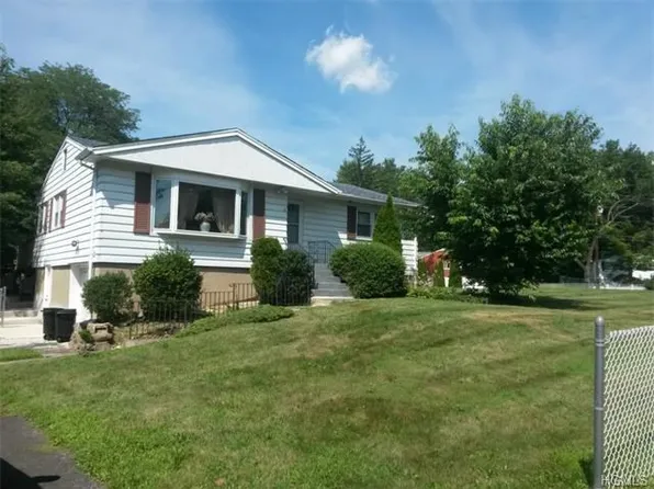 6 Mirror Lake Rd, Spring Valley, NY 10977