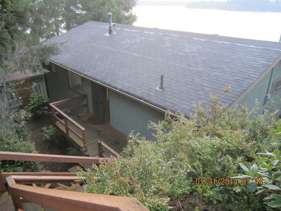 1st image of 100 E Camus Dr
