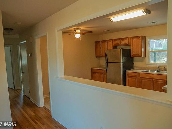 4th image of 5495 Baldwin St