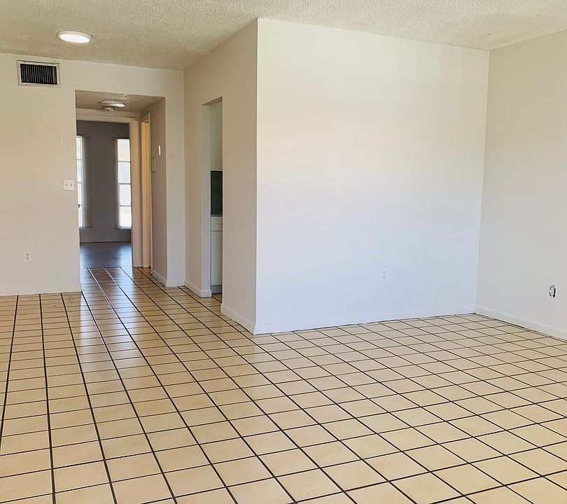 1st image of 1051 E 163rd St #11376924