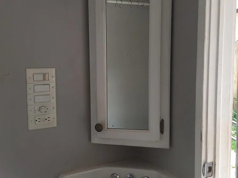 943 Wylie St SE — Photo 15