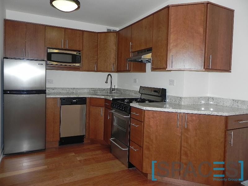 1st image of 800 Hinman Ave APT 308