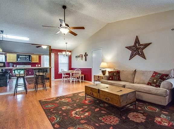 5th image of 1155 Silverlake Dr