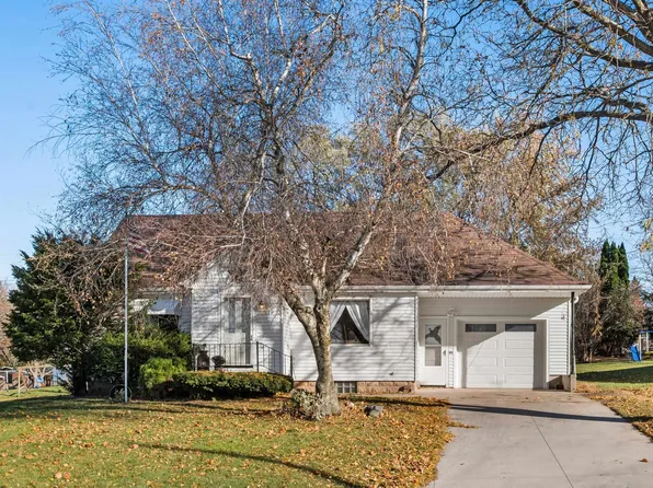 534 S Margaret St, Markesan, WI 53946