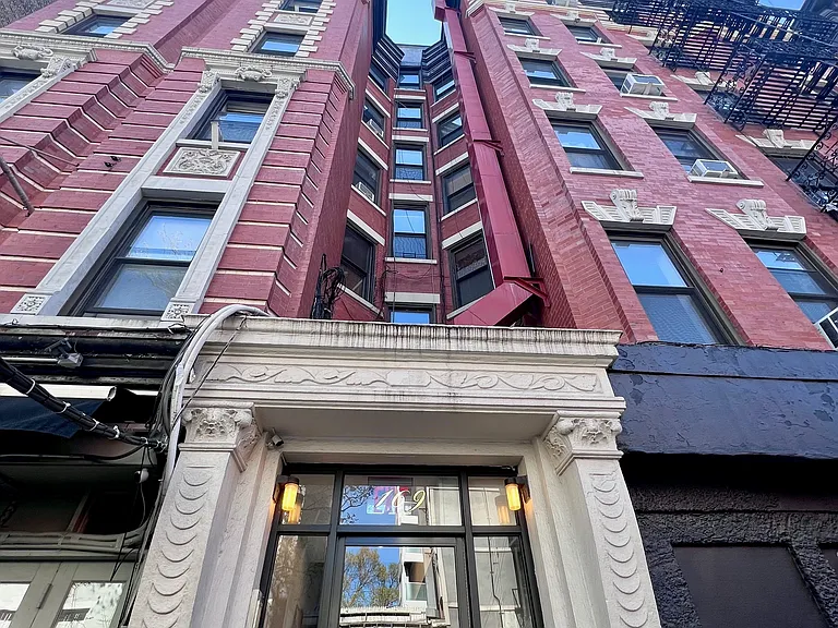 169 Sullivan St #19 — Photo 14