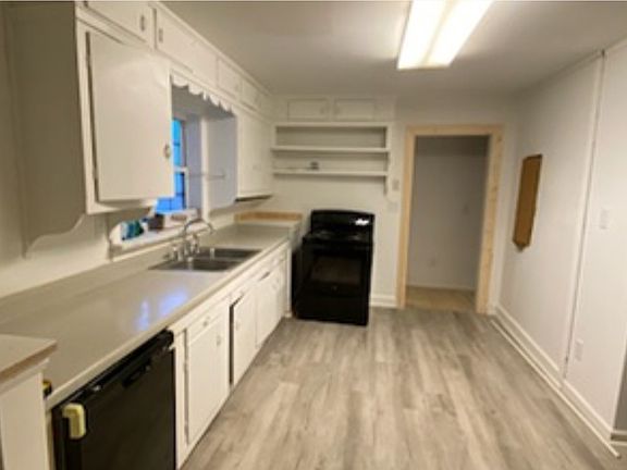 3rd image of 1219 Carlton Ave