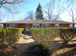 500 S Wolf Rd, Wheeling, IL 60090