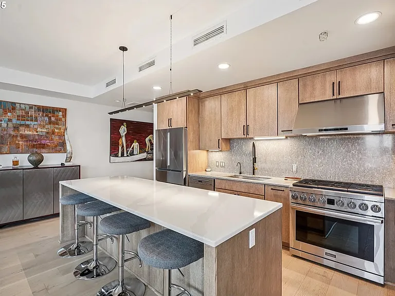 841 SW Gaines St #1400 — Photo 7