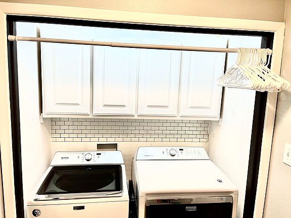 5th image of 7520 Maple Dr