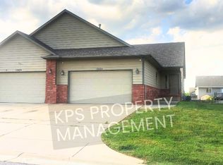 12624 E Willowgreen Cir, Wichita, KS 67207