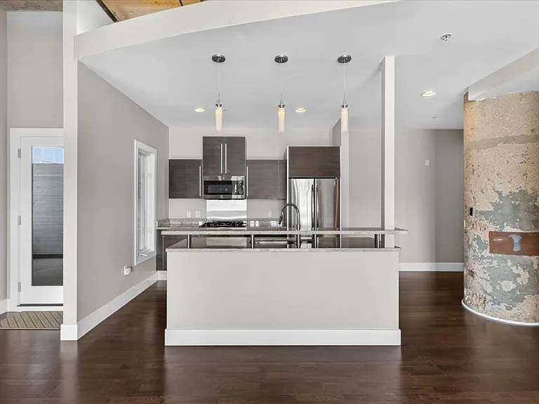 4100 Forest Park Ave #213 — Photo 9