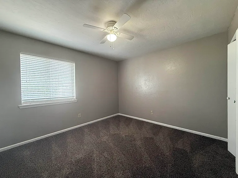 1411 Lazy Brk #C — Photo 5