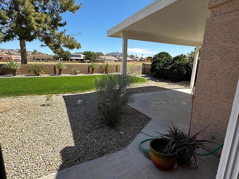 10457 S Avenida La Primera — Photo 15